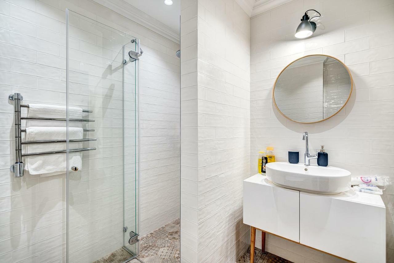 Happy Inn Presidential, Self Check-In, Parking In The Underground Garage VNO Esterno foto