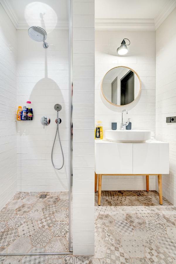 Happy Inn Presidential, Self Check-In, Parking In The Underground Garage VNO Esterno foto