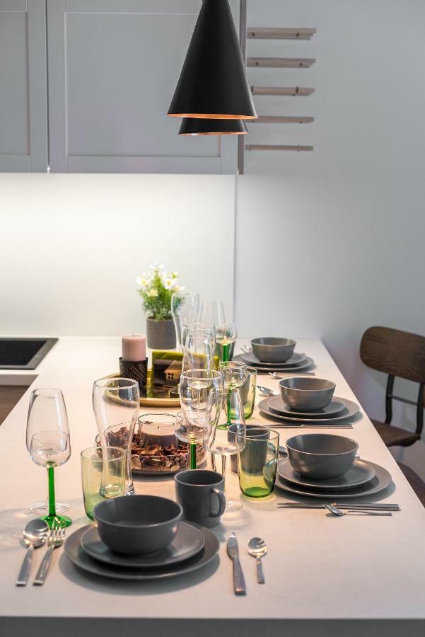 Happy Inn Presidential, Self Check-In, Parking In The Underground Garage VNO Esterno foto