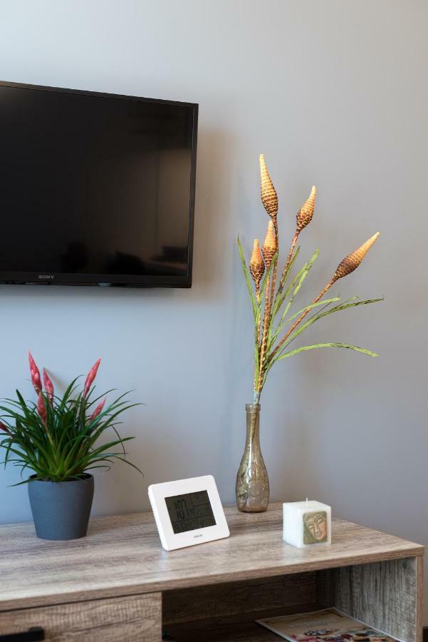 Happy Inn Presidential, Self Check-In, Parking In The Underground Garage VNO Esterno foto