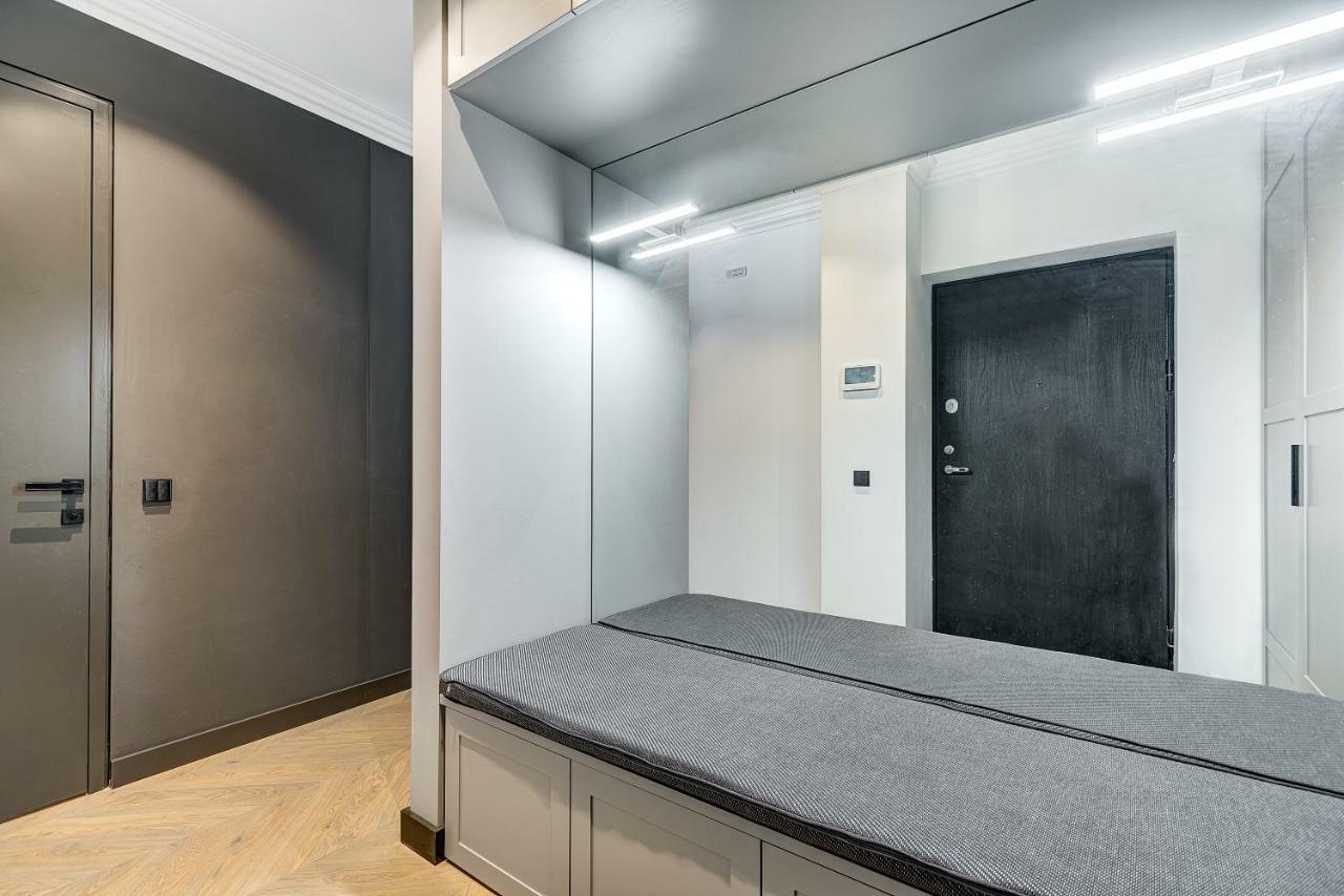 Happy Inn Presidential, Self Check-In, Parking In The Underground Garage VNO Esterno foto